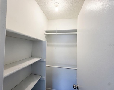 4419 S Semoran Boulevard - Photo Thumbnail 9