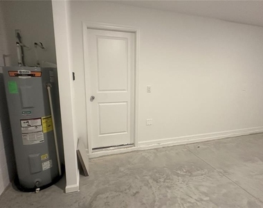2514 Mckinley Drive - Photo Thumbnail 24