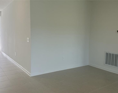 2514 Mckinley Drive - Photo Thumbnail 15