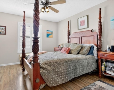 3930 Southpointe Drive - Photo Thumbnail 14