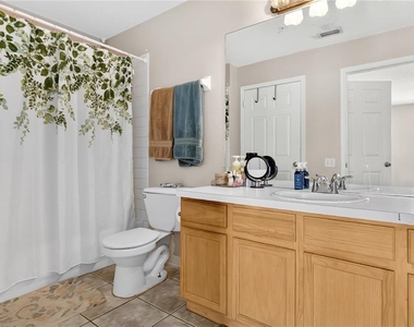 3930 Southpointe Drive - Photo Thumbnail 20