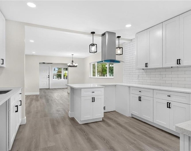 2612 Roxbury Road - Photo Thumbnail 2
