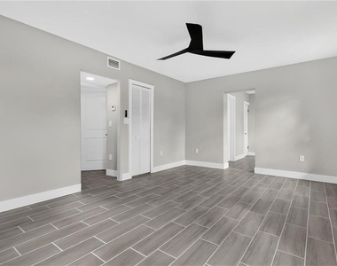 2612 Roxbury Road - Photo Thumbnail 4
