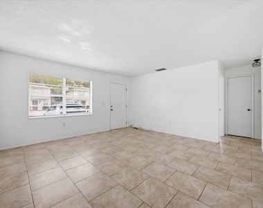 2218 Brandy Place - Photo Thumbnail 3