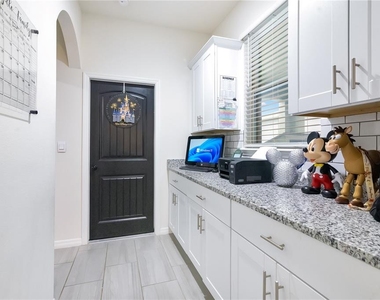 15926 Moonlight Bay Street - Photo Thumbnail 14