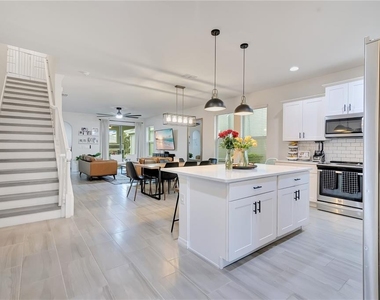 15926 Moonlight Bay Street - Photo Thumbnail 5