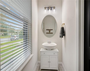 15926 Moonlight Bay Street - Photo Thumbnail 13