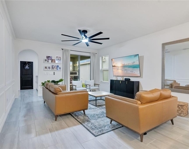 15926 Moonlight Bay Street - Photo Thumbnail 10