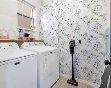 15926 Moonlight Bay Street - Photo Thumbnail 24