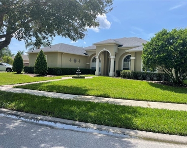 3647 Hollywood Place - Photo Thumbnail 1