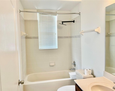 3647 Hollywood Place - Photo Thumbnail 18