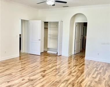 3647 Hollywood Place - Photo Thumbnail 13