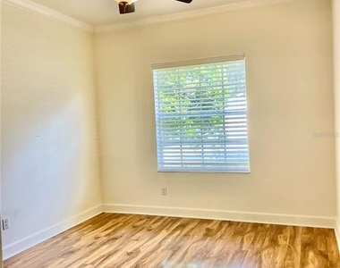 3647 Hollywood Place - Photo Thumbnail 21