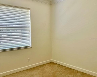 3647 Hollywood Place - Photo Thumbnail 22