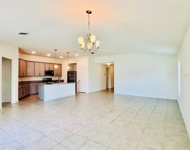 1028 Mattie Pointe Way - Photo Thumbnail 7
