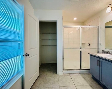 1028 Mattie Pointe Way - Photo Thumbnail 18