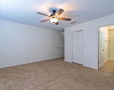 3745 Collingwood Lane - Photo Thumbnail 16
