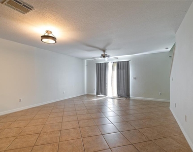 3745 Collingwood Lane - Photo Thumbnail 3