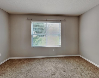 227 Duke Drive - Photo Thumbnail 6