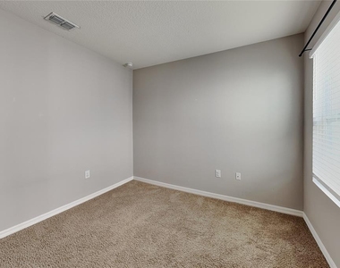 227 Duke Drive - Photo Thumbnail 10