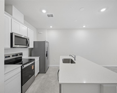 10537 Glowing Beacon Street - Photo Thumbnail 2
