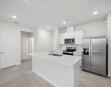 10537 Glowing Beacon Street - Photo Thumbnail 3