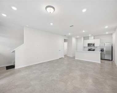 10537 Glowing Beacon Street - Photo Thumbnail 16