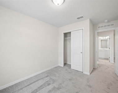 10537 Glowing Beacon Street - Photo Thumbnail 23