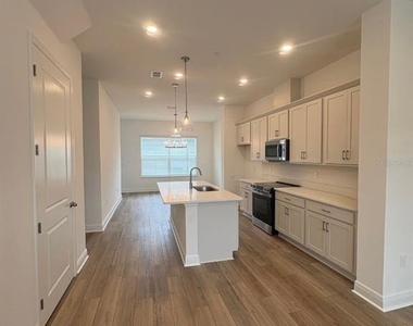5569 Lemon Orchard Bend - Photo Thumbnail 3