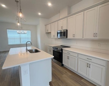5569 Lemon Orchard Bend - Photo Thumbnail 12