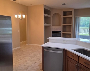 19205 Meadow Pine Drive - Photo Thumbnail 3