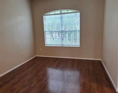 19205 Meadow Pine Drive - Photo Thumbnail 5