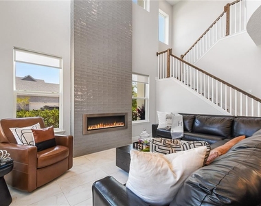 7933 Dausset Street - Photo Thumbnail 12