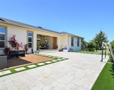 7933 Dausset Street - Photo Thumbnail 27