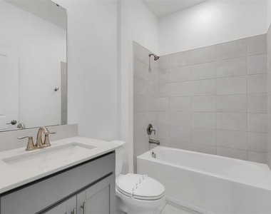 4253 Eastminster Road - Photo Thumbnail 18
