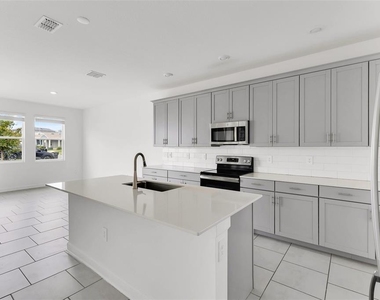 4253 Eastminster Road - Photo Thumbnail 4