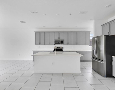 4253 Eastminster Road - Photo Thumbnail 5