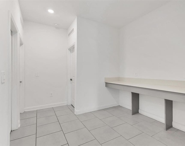 4253 Eastminster Road - Photo Thumbnail 19