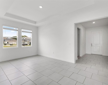 4253 Eastminster Road - Photo Thumbnail 2