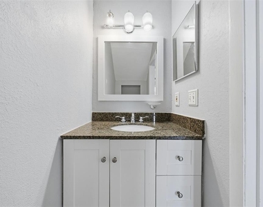 602 Casa Park K Court - Photo Thumbnail 8