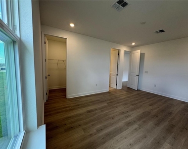 1675 Pyramid Hill Street - Photo Thumbnail 40