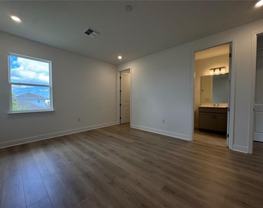 1675 Pyramid Hill Street - Photo Thumbnail 38