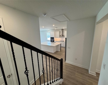 1675 Pyramid Hill Street - Photo Thumbnail 30