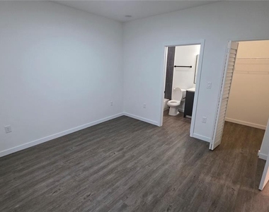 1589 Nw 29th Road - Photo Thumbnail 11