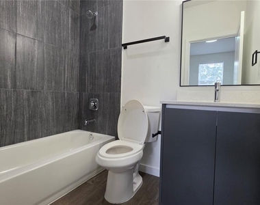 1589 Nw 29th Road - Photo Thumbnail 10