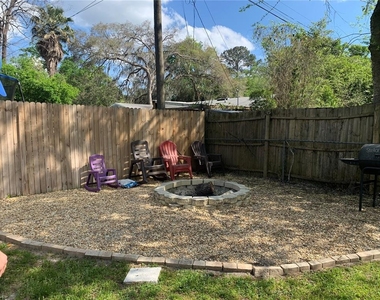 4017 Nw 36th Terrace - Photo Thumbnail 5