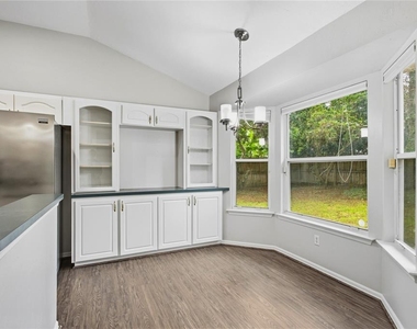 11526 Nw 16th Place - Photo Thumbnail 18