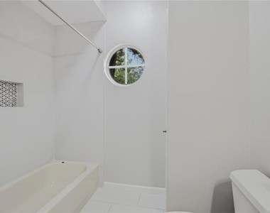 11526 Nw 16th Place - Photo Thumbnail 32