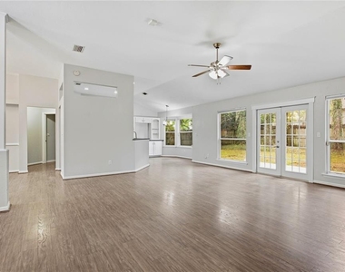 11526 Nw 16th Place - Photo Thumbnail 8
