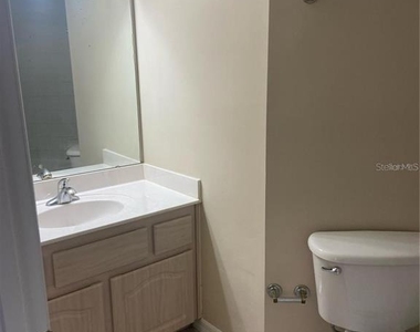 8 Paul Place - Photo Thumbnail 11